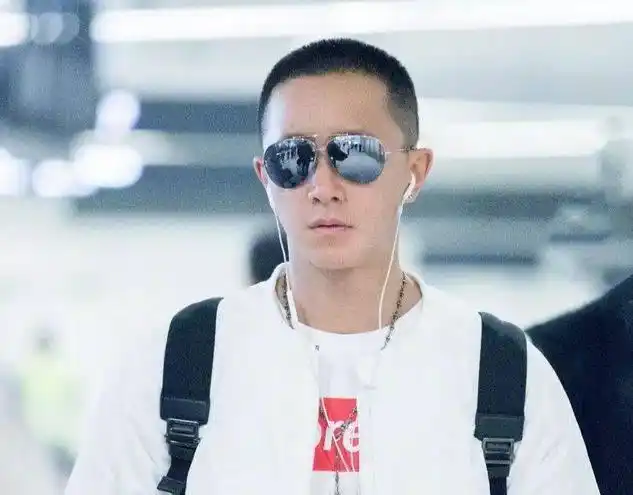 寸头真的很考验颜值,网友:这些明星是真的帅