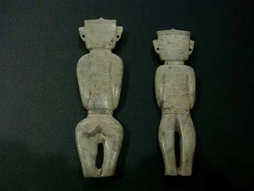 凌家滩文化玉人一对