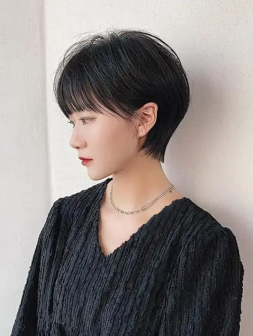 40岁一50岁女最新发型 中年(40到50岁女短发发型减龄)-天晟网