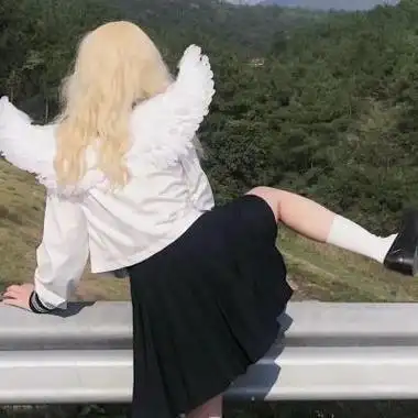 阳光女生头像唯美小清新 成熟,爱与不爱皆自由