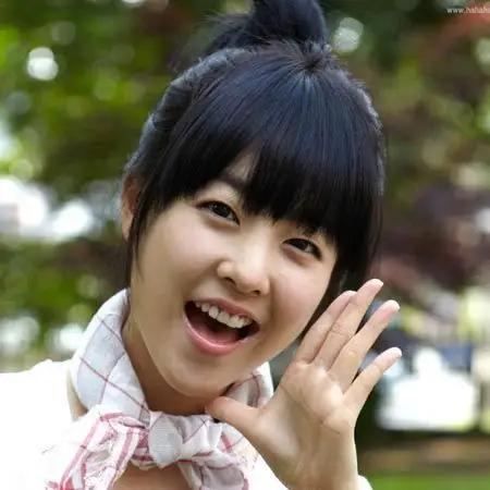 朴宝英个人资料微博图片