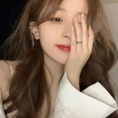 ins风粉粉的个性又很耐看的女头