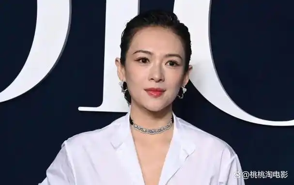 章子怡《时尚芭莎》5月刊大片,珠宝高定加身神采飞扬