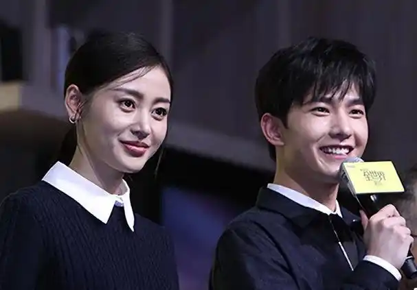 与李沁谈恋爱和宋茜传同居清冷出尘的杨洋却有5任绯闻女友