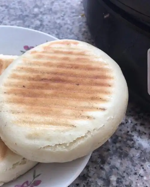 彤彤东杰做的电饼铛烧饼