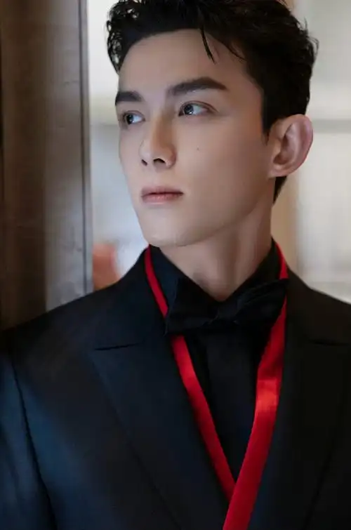 吴磊##吴磊阿诗勒隼##吴磊电影东极岛##吴磊罗荡##吴磊电影群星闪耀