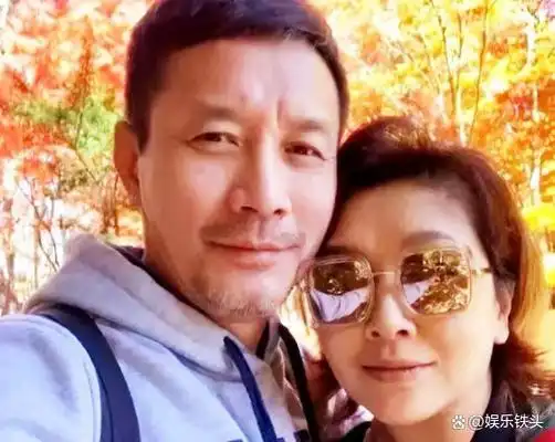 54岁的田小洁:其貌不扬却能娶江珊为妻,他本人魅力之