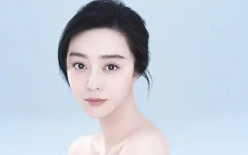 范冰冰白皙性感高清桌面壁纸