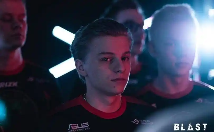 csgo:小李子采访展现高情商,让niko成为巨星_调整_帅又好_双拉满