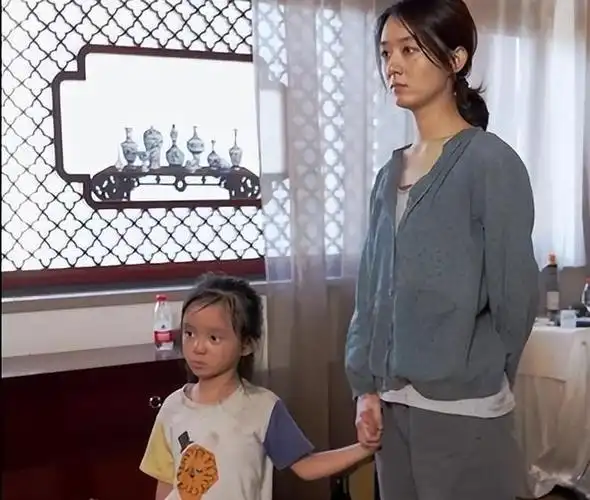 第二十条拍摄时赵丽颖反驳张艺谋为什么母亲不是聋哑人呢