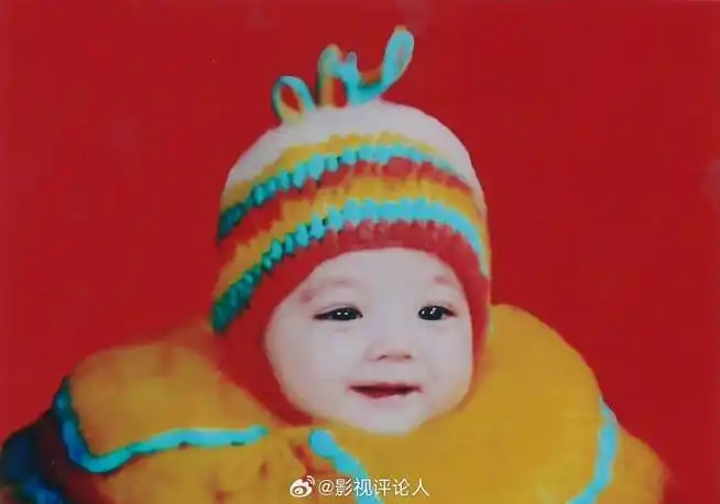 如果迪丽热巴小时候网络发达估计也是好多人的云养娃了@dear-迪丽热巴