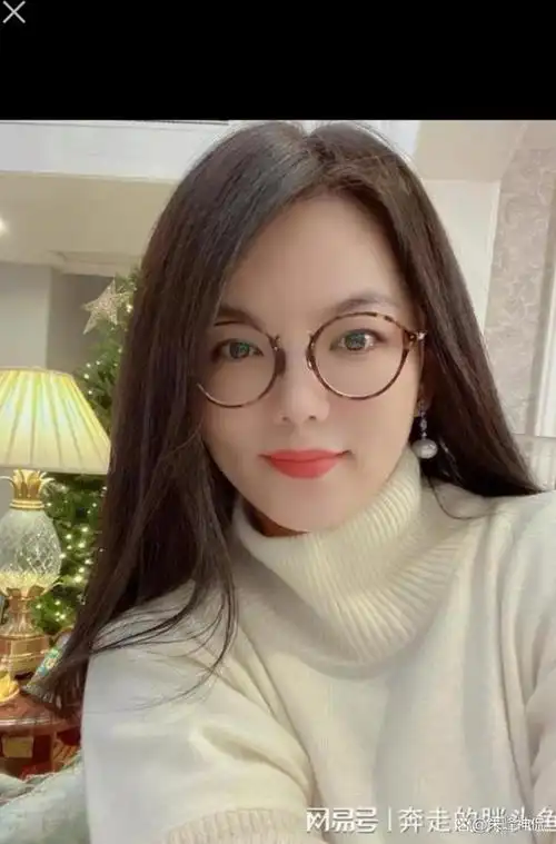 47岁李湘宣布已退休,曝5k亿身家网友说:堕落了吗?还是另选生活