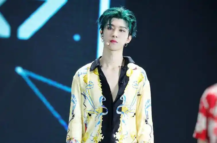 npc"锁骨杀"第二弹:范丞丞,justin惹人心疼,林彦俊很保守_减肥_时候