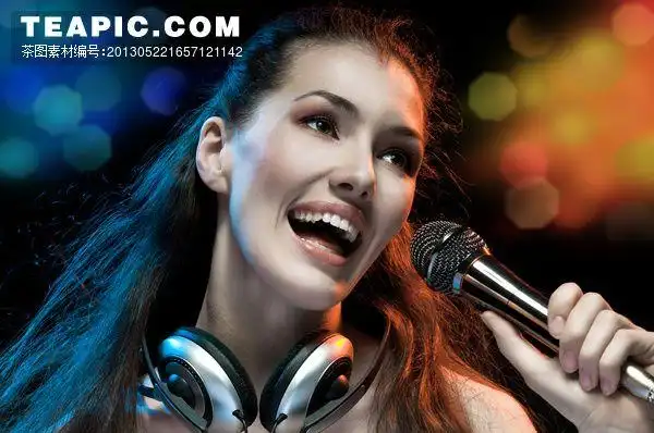 时尚酷炫女孩唱歌主题图片壁纸素材1