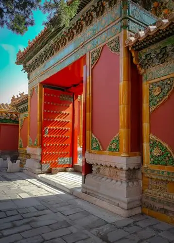 北京故宫博物院的宫门古建筑特写