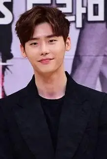 2015韩式男生中分发型