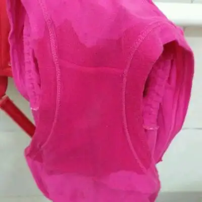 孕39周加5天,下面流这些水物样的东西已经10几天了,每天内裤都湿成