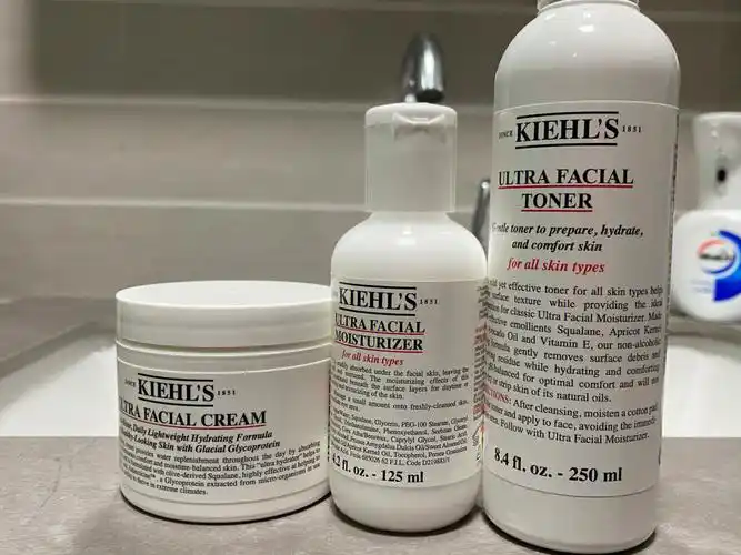 科颜氏高保湿水乳面霜