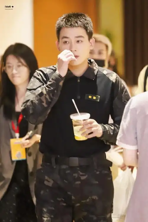 欧豪超话78#欧豪这是我的岛#    383036393830 | 上班