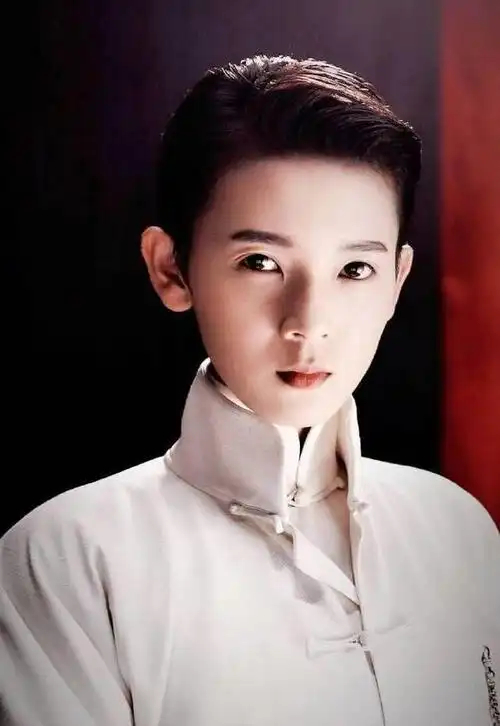 90后小花的女扮男装我只服这4位完全没有偶像包袱啊