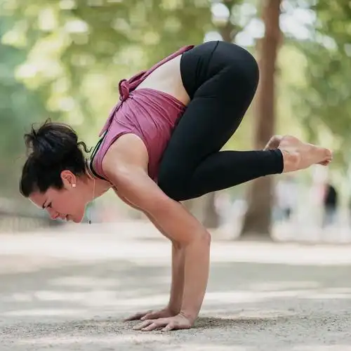 这时候,要回头看看,当初练瑜伽的初心 放下攀比心,不要和他人凹造型