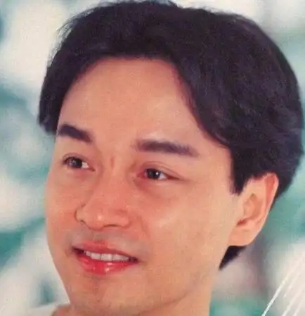 四六分的男生短发在早期就很流行,像明星张国荣就将四六分的短发演绎