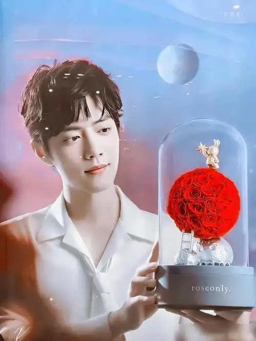 肖战roseonly七夕海报释出优雅矜贵小王子梦幻又浪漫