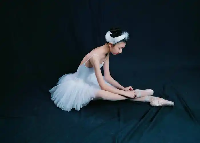 用灵魂把最美的舞姿展现出来,一起述说舞蹈那些事.