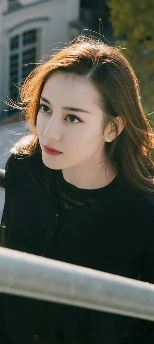 迪丽热巴,永远年轻,永远热泪盈眶