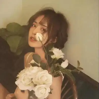 女头像侧脸唯美 高冷有气质女生微信头像