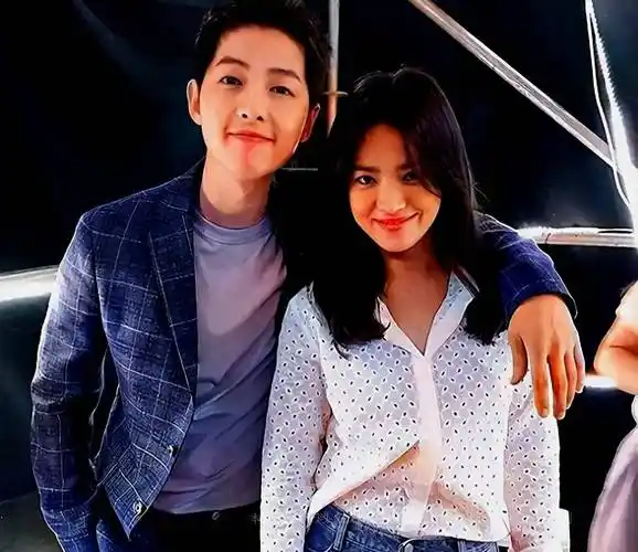 宋仲基再婚发言和宋慧乔结婚时誓词,区别太大揭示婚姻两个真相_支持