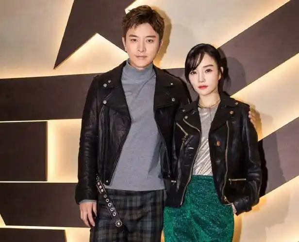 贾乃亮李小璐合照