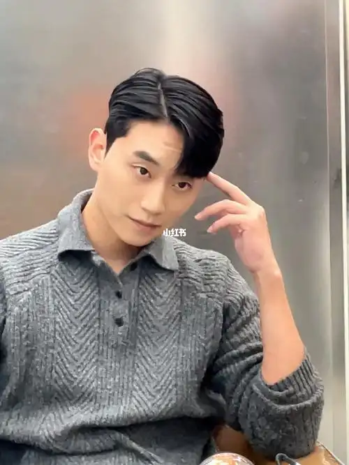 韩式雅痞三七分发型