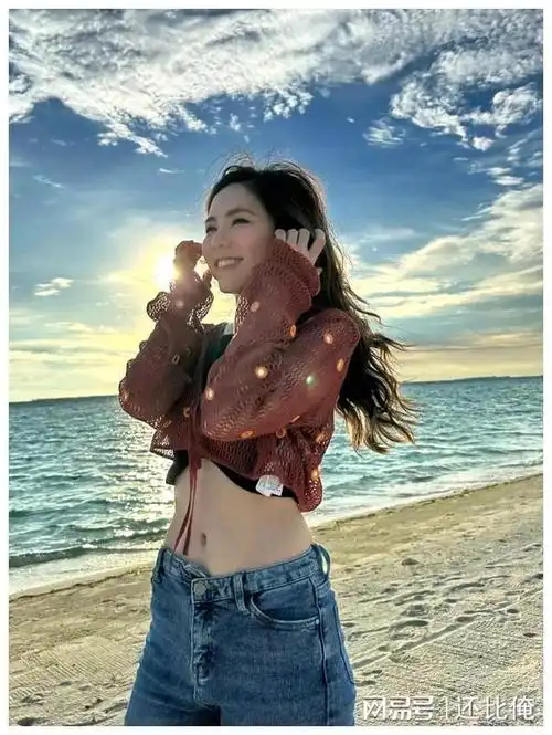 离开吸血经纪人得到爱情滋养邓紫棋越来越润了