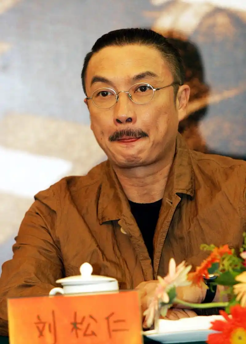 刘松仁是香港老一辈的演员,演技了得,功力深厚,确实是好戏之人!