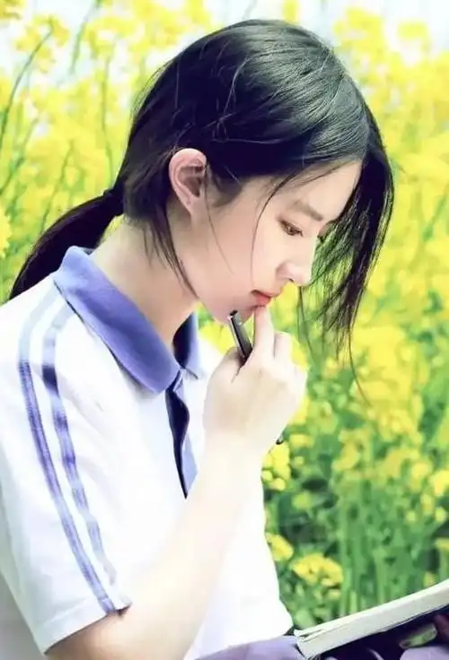 女星校服照赵丽颖可爱刘诗诗气质佳周迅堪称神级校花