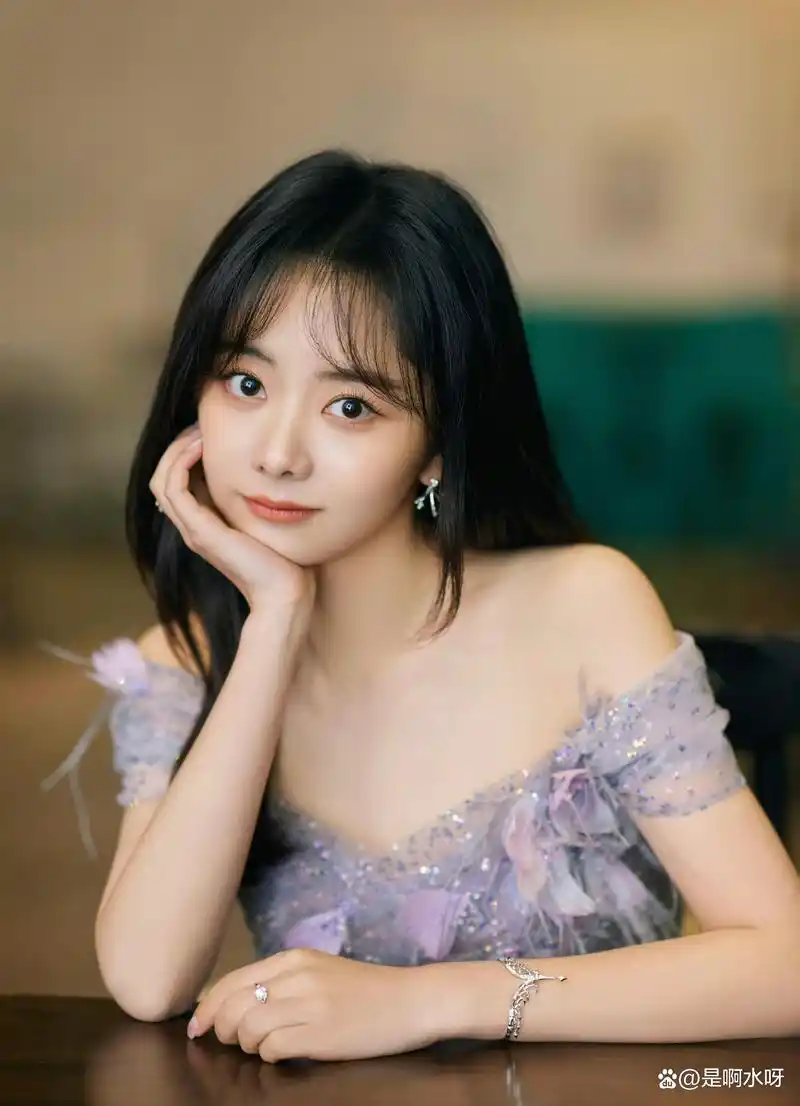 一起来欣赏一下属于谭松韵的美图,有人喜欢嘛