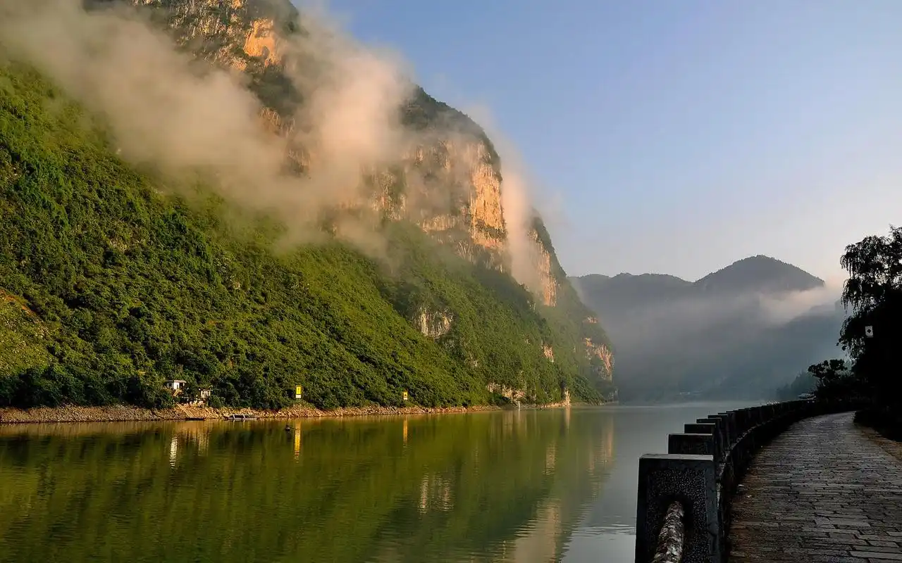 唯美山水古镇迷人景色高清图片电脑壁纸