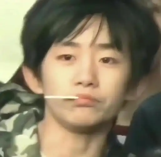 易烊千玺wechat头像