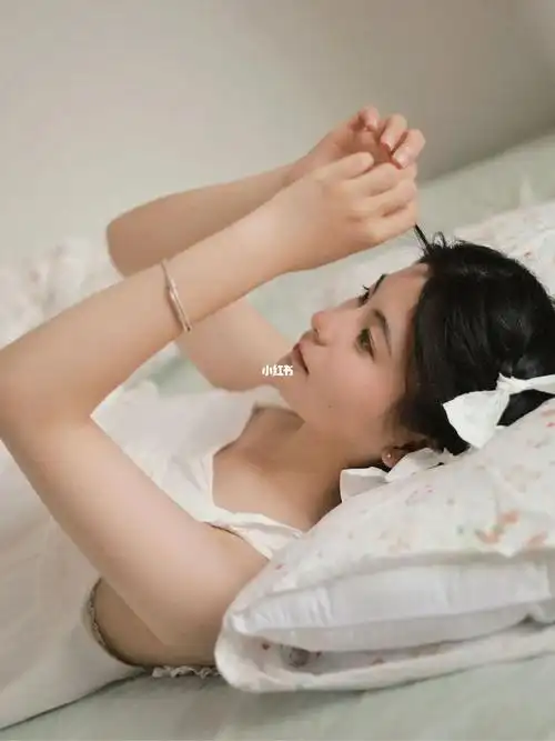 少女的房间|居家拍照动作分享