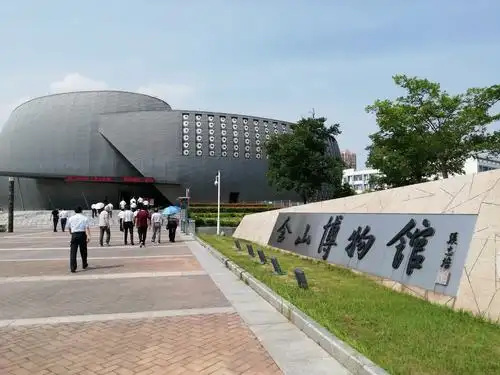 考察含山县博物馆