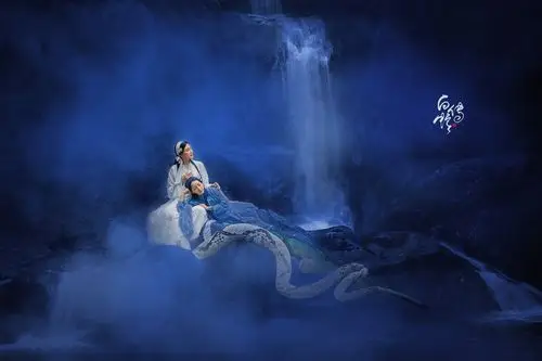 白蛇传皇家漫步作品