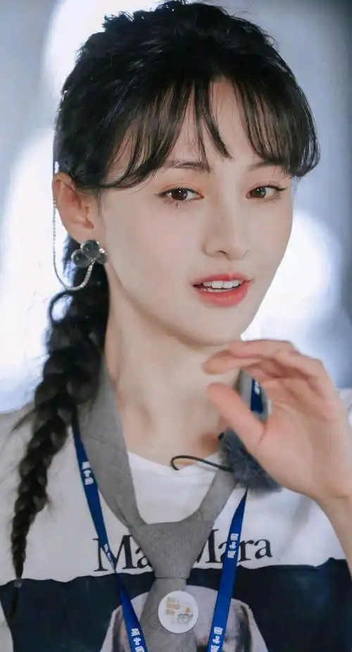 "爽妹子"郑爽,青春靓丽,活泼可爱