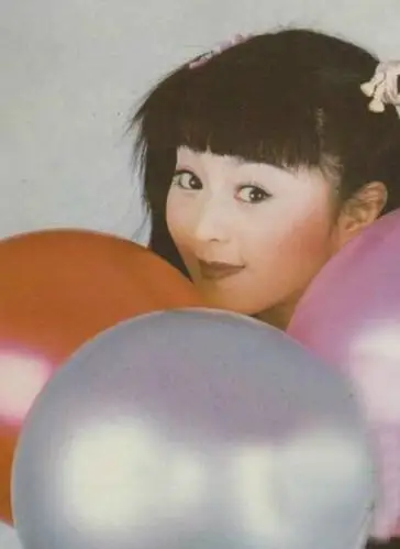 范冰冰青涩旧照曝光美艳范爷也有稚嫩时图