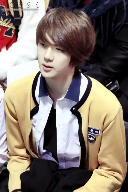 exo盘点150831美少年变型记时尚忙内吴世勋的百变发色