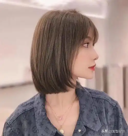 烫发发型图片女中长发(发廊最新流行中长发发型30款) - 赤虎壹号