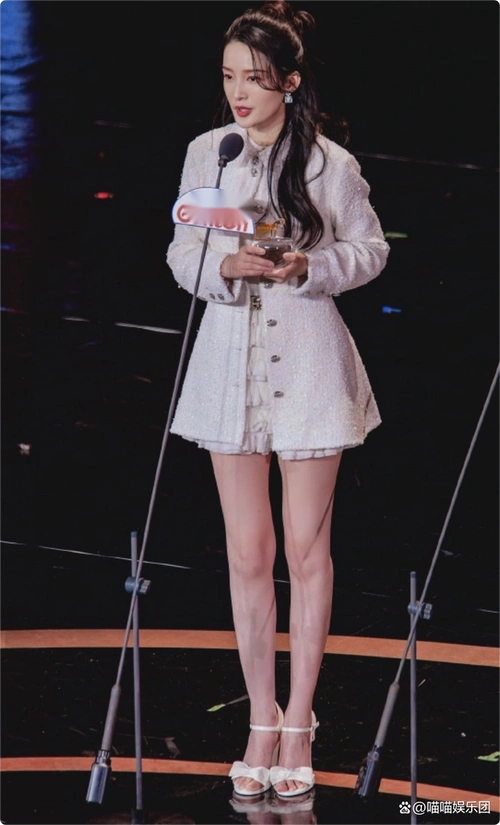 张雨绮的胸王丽坤的腰李沁的腿这些女星好身材终于藏不住了