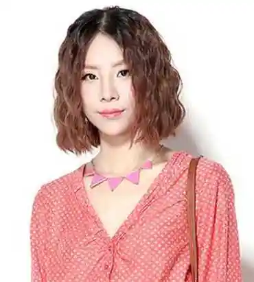 韩式蛋卷头中长发图片方便面也甜美