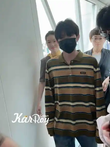 王源超话#为君加冕,伴君成王#  wuh出发～@tfboys-王源kr-crown凯源