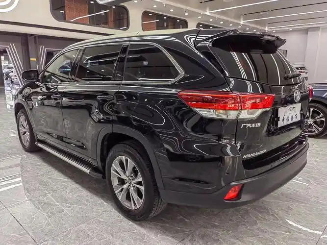 《车型》丰田汉兰达2021款2.0t两驱精英版5座(冀牌)  - 抖音